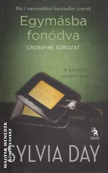 Sylvia Day - Egymásba fonódva - ANTIKVÁR